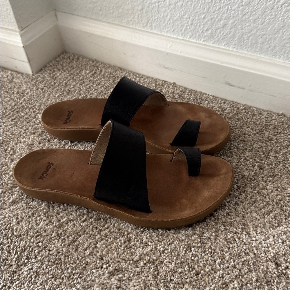 Sanuk Sandals